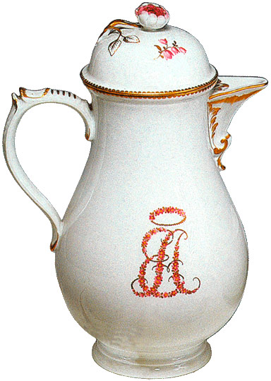Кофейник с крышкой